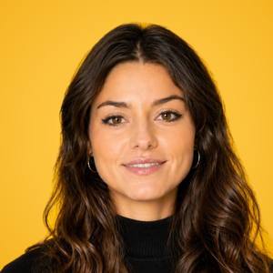 Dorine Dujour, Responsable commerciale